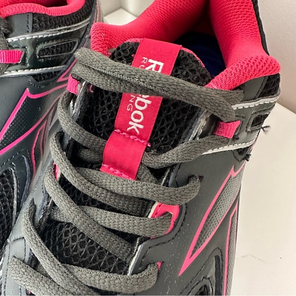 Reebok Quickchase Pink Black Womens Running Athletic Shoes - Picture 3 of 16